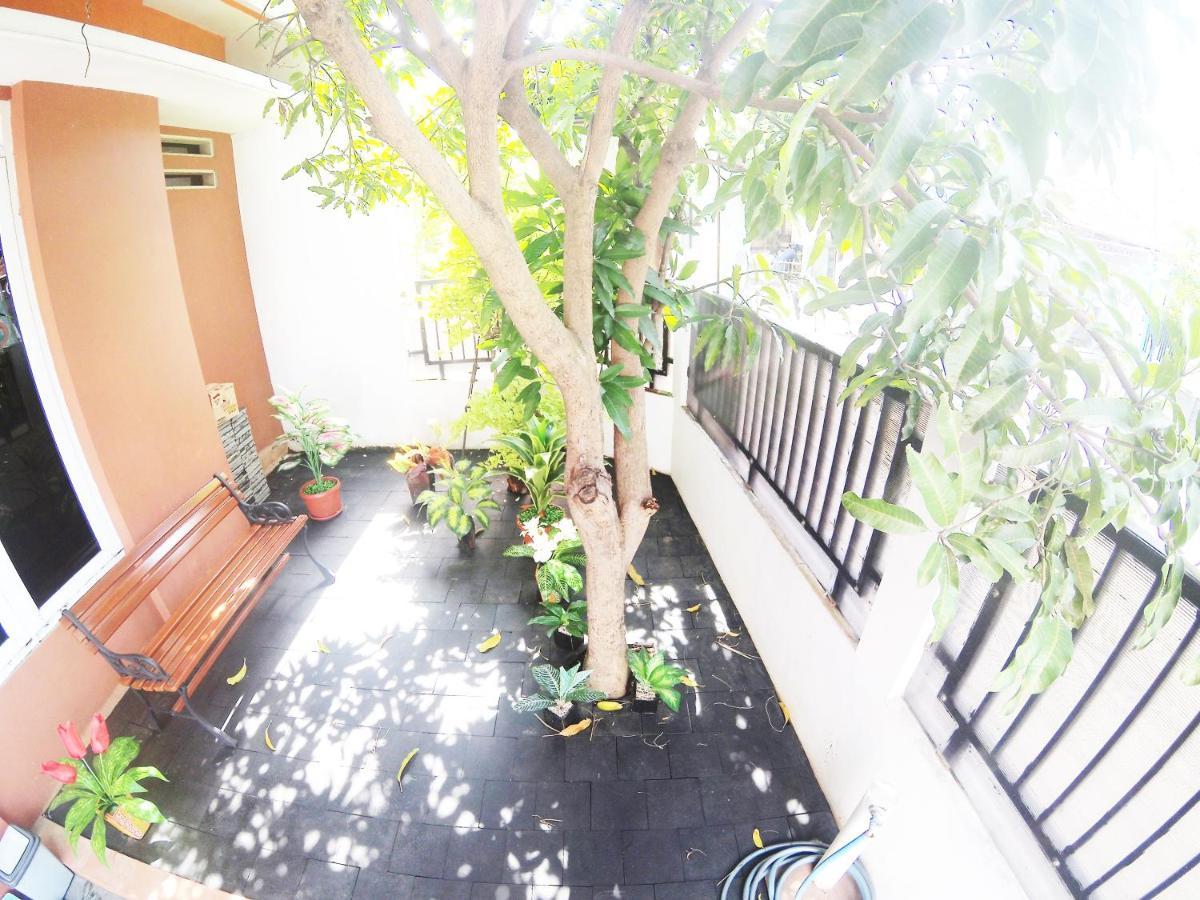 Minggiran Street Homestay Jogja Джокякарта Екстериор снимка