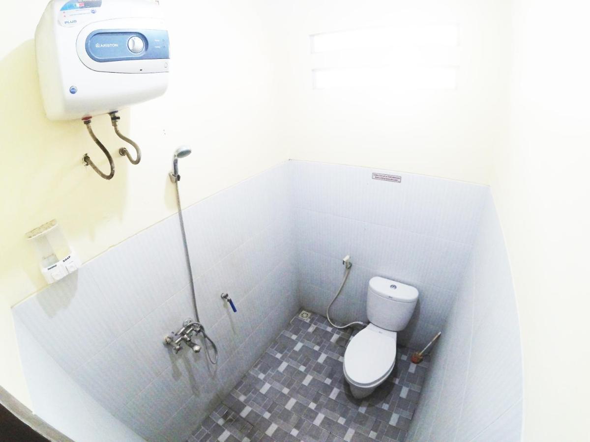 Minggiran Street Homestay Jogja Джокякарта Екстериор снимка